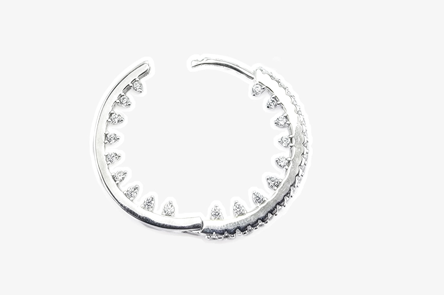 Silver Sparkling Hoop Earrings – Modern Geometric Design