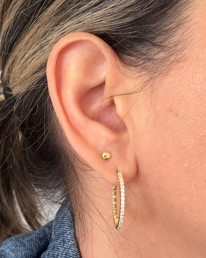 Silver Sparkling Hoop Earrings – Modern Geometric Design