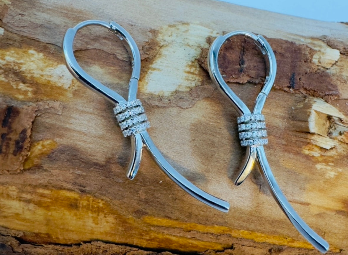 Elegant Knot Drop Earrings