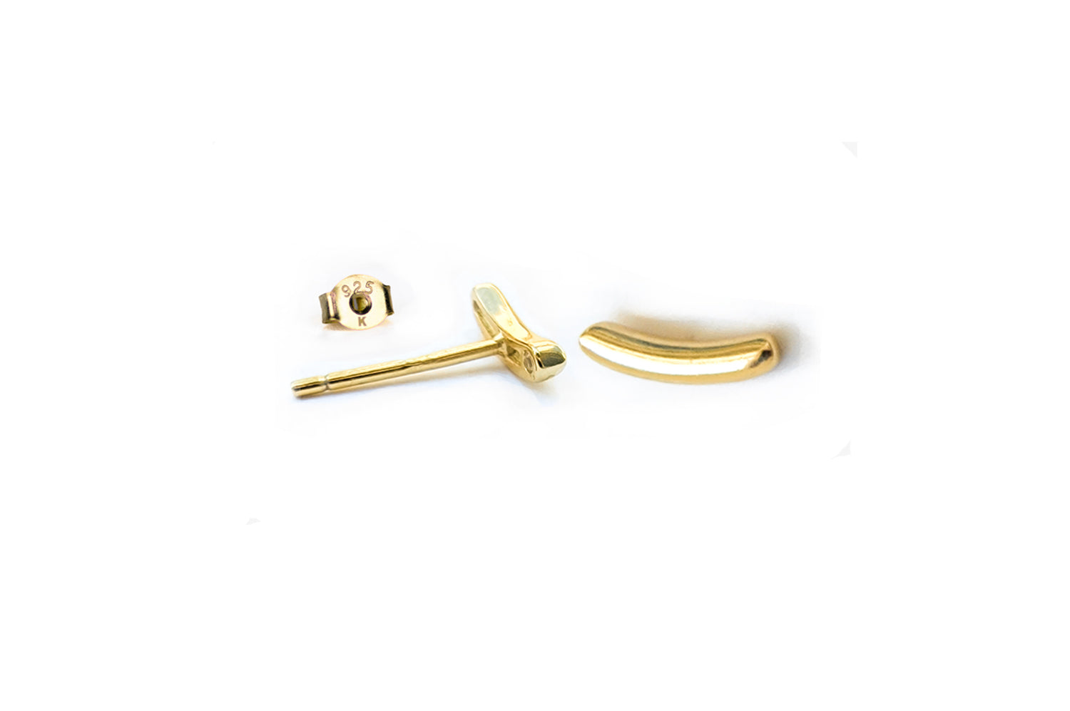 Minimal Curve Stud Earrings