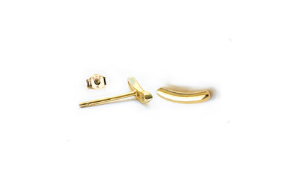 Minimal Curve Stud Earrings